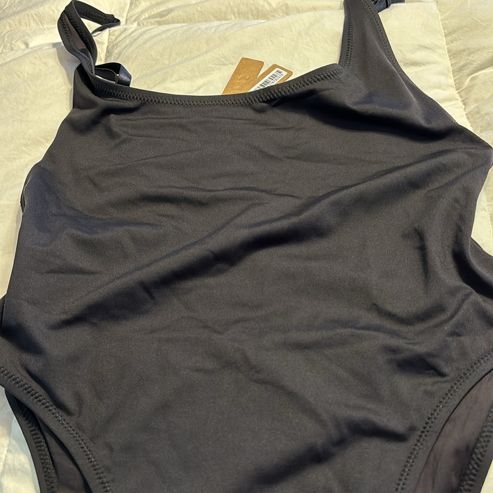 Medium - Picture 2 of 4